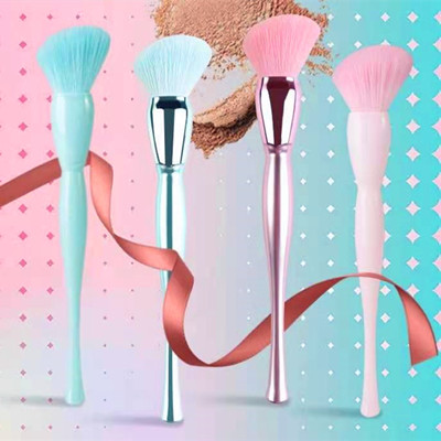 KB015 angled blush brush contour brush