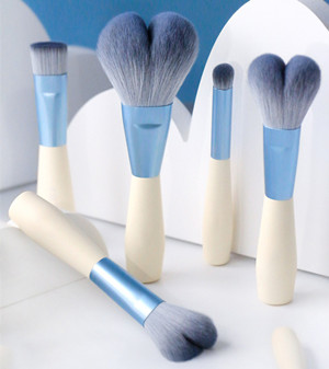 K12029 Totoro 12pcs soft synthetic makeup brush set