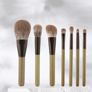 K7028 7pcs makeup brush set Verawood handle natural